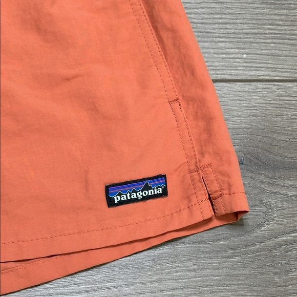 Patagonia Barley Baggies 2” Hiking Shorts Orange Size Small - Picture 4 of 9